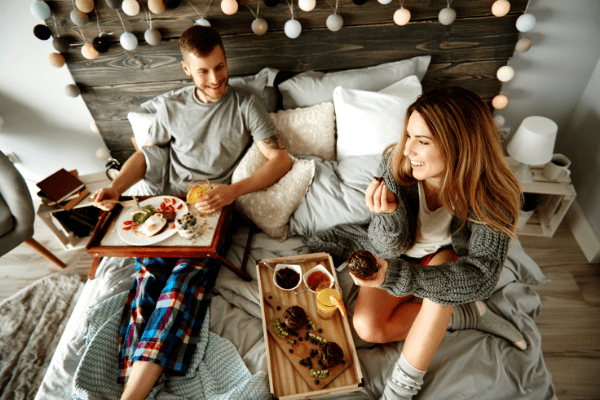 17 Cheap Date Night Ideas At Home To Spice Up Your Relationship – On